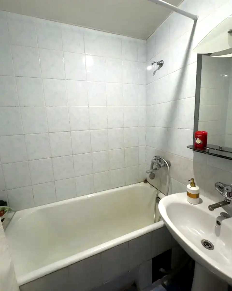 1877928980108494