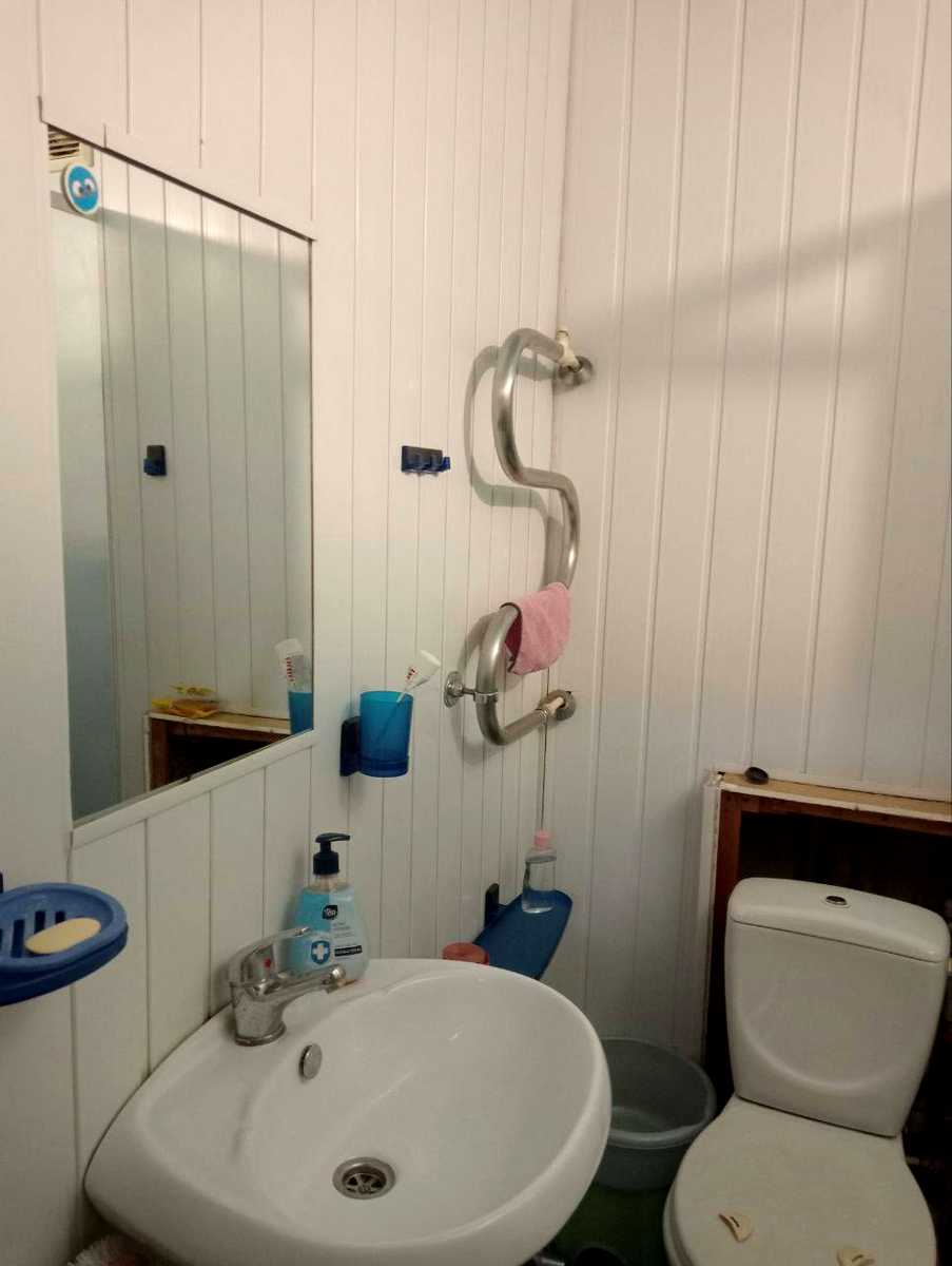 1877929054652044
