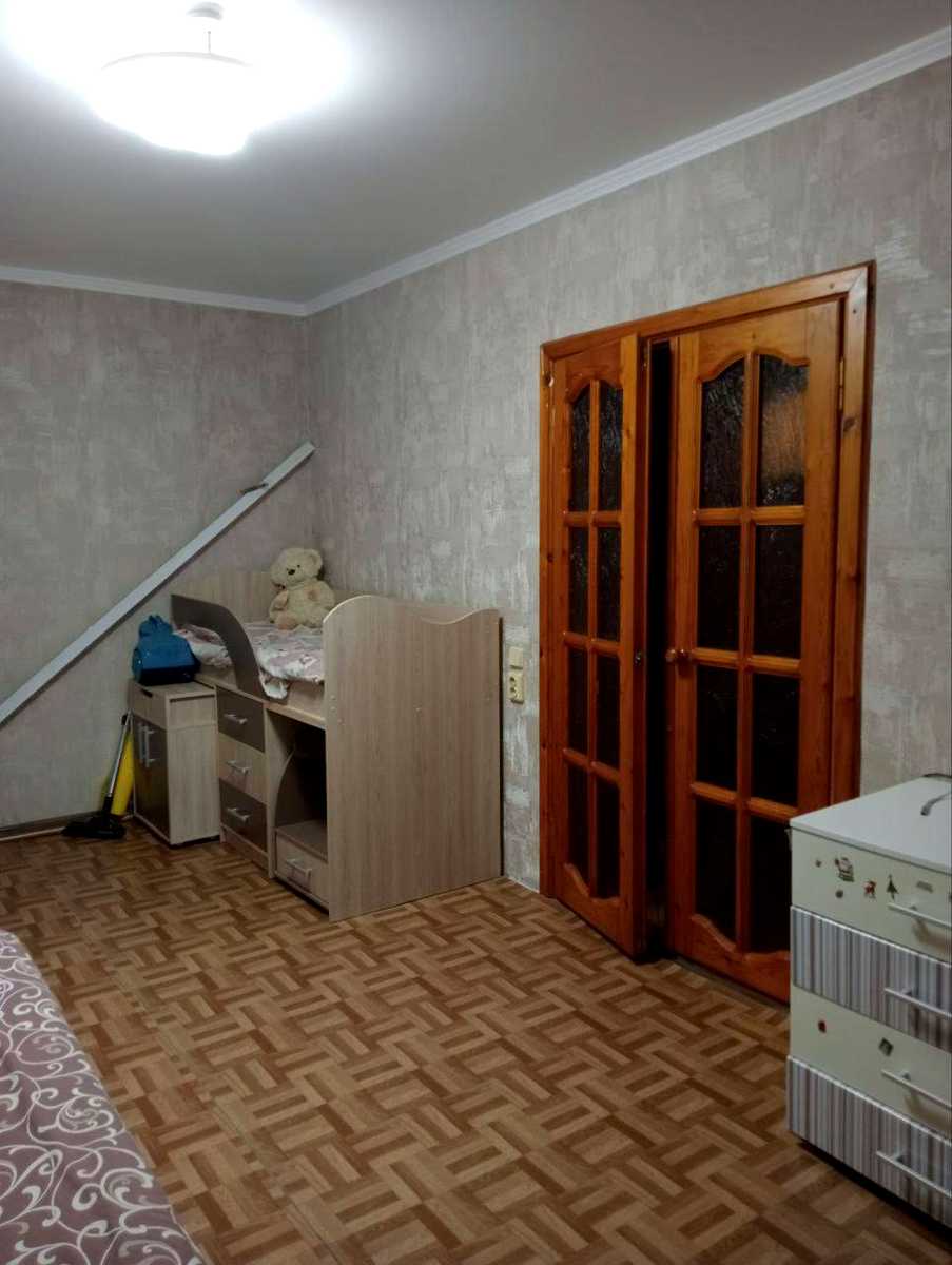 1877929057002500