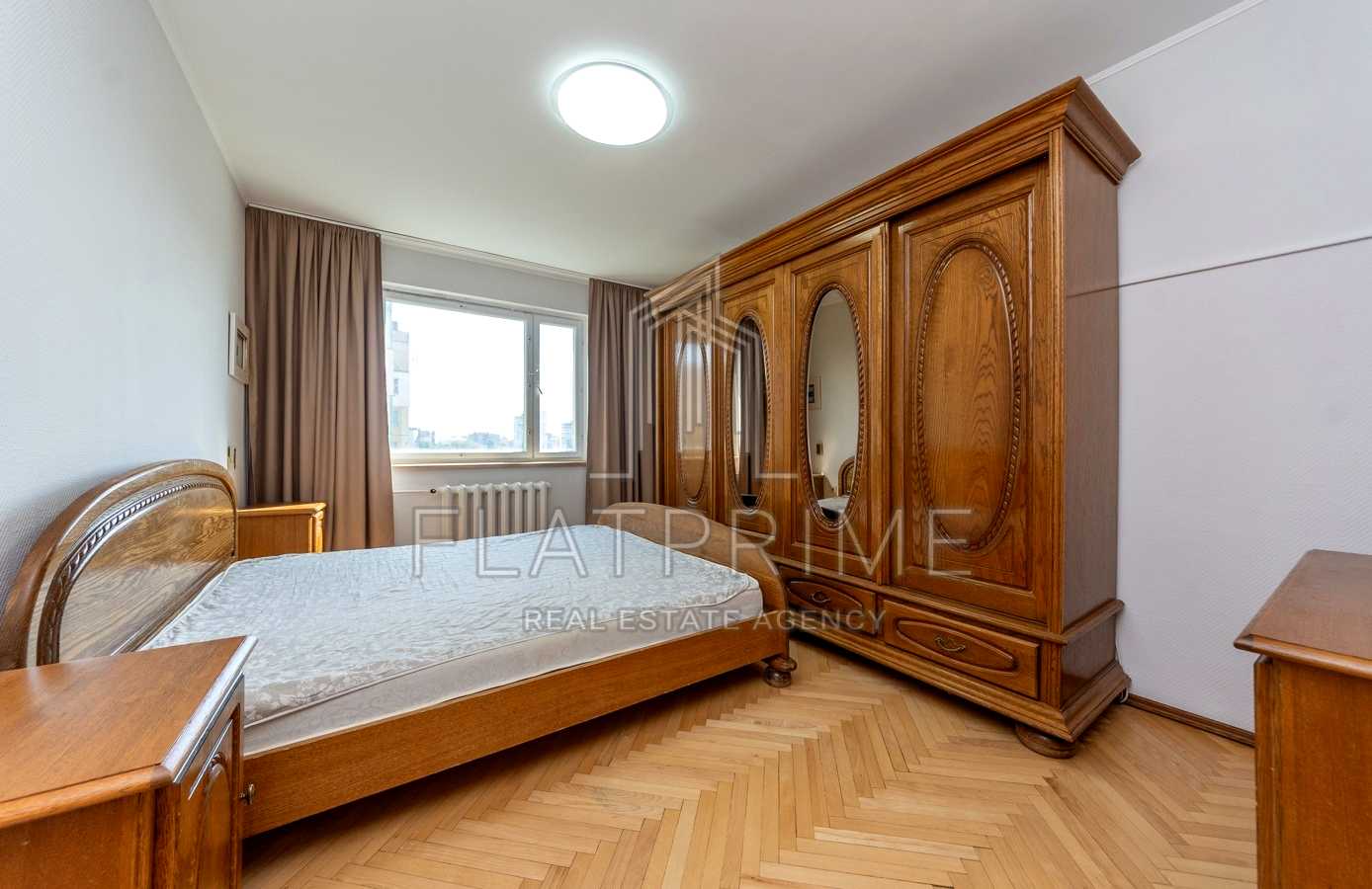 1877929236460443