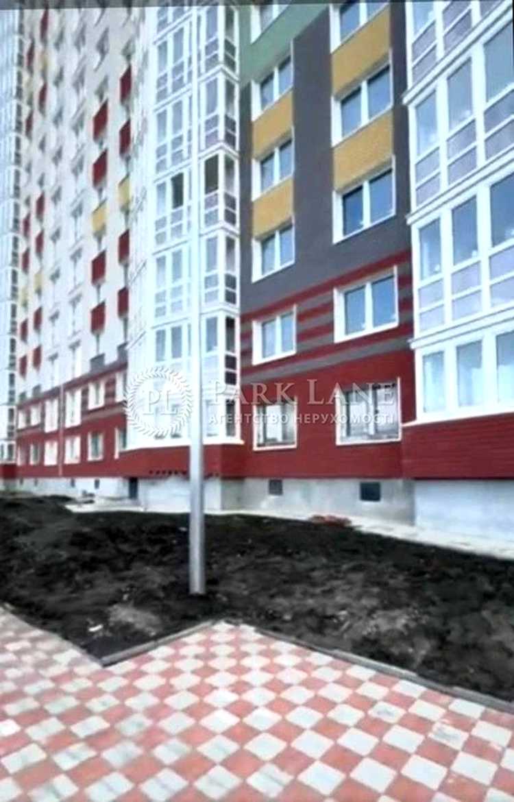 1877929378967705