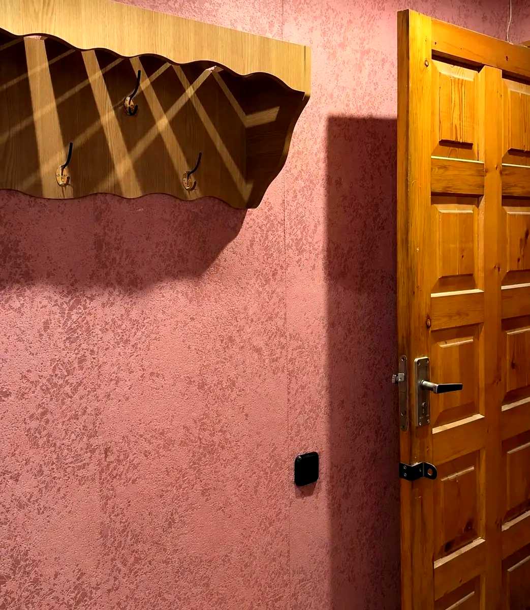1877930223560912