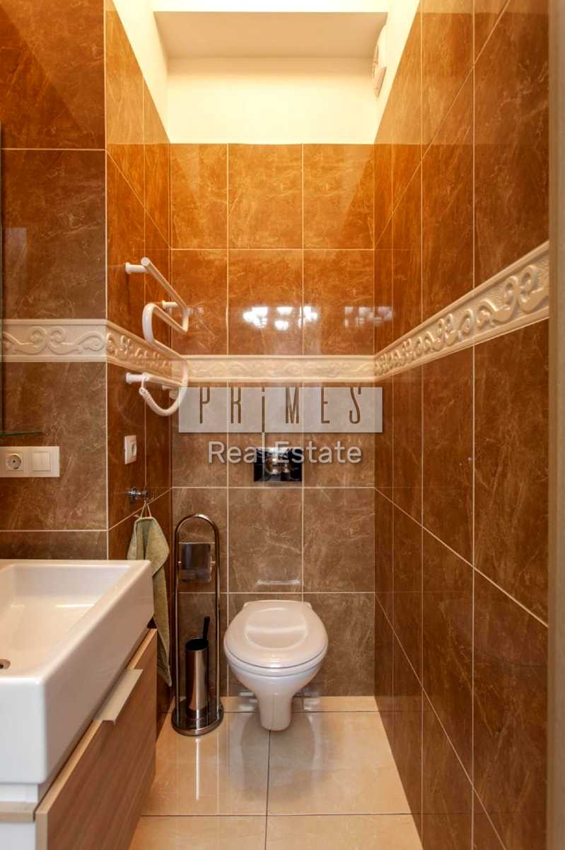1877930455000371