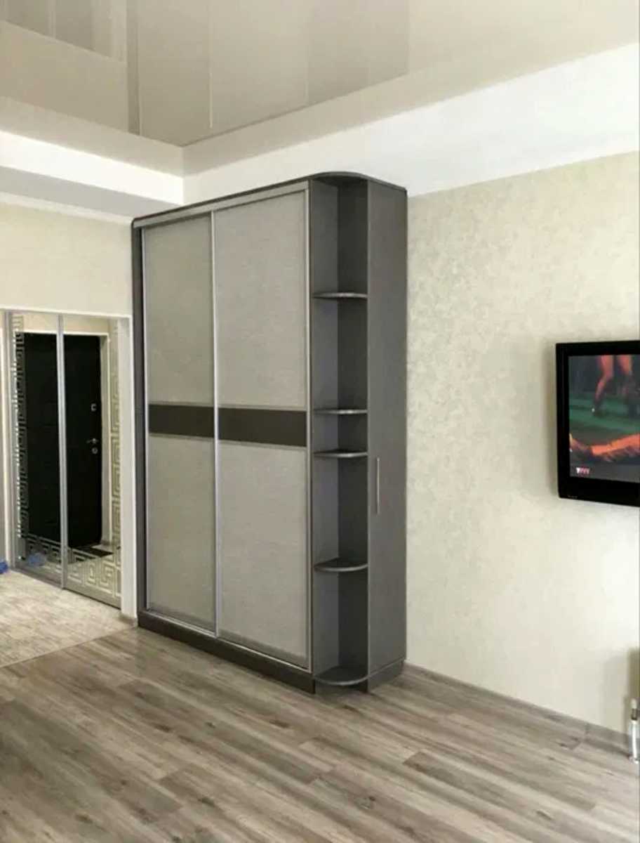 1877931580145925