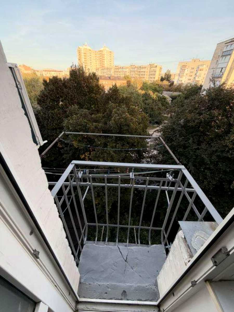 1877932278049403