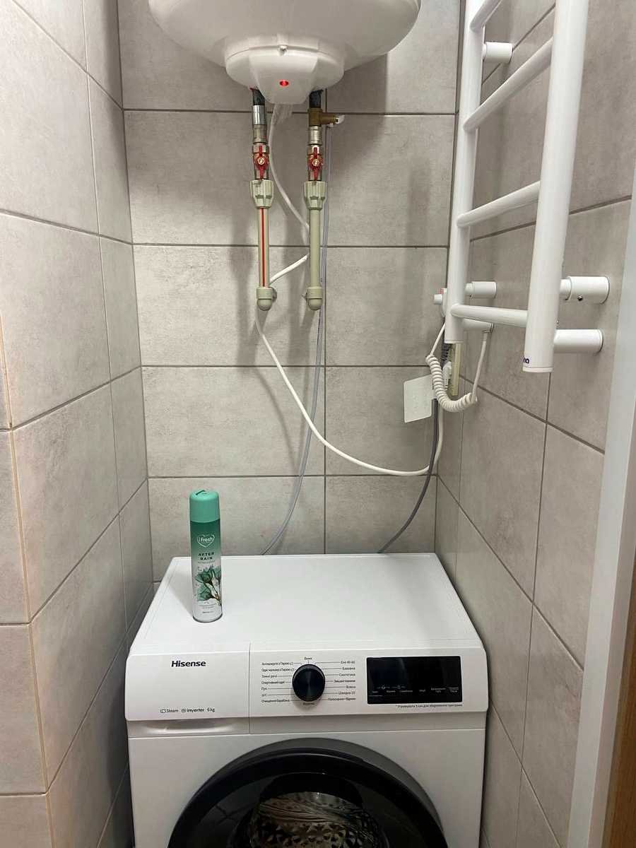 1877932675655039