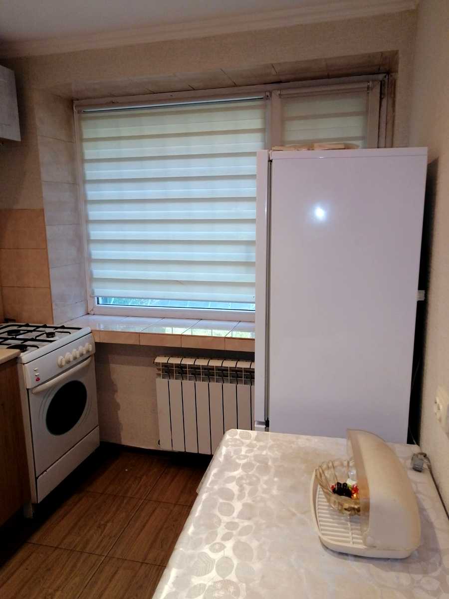 1877932799707570