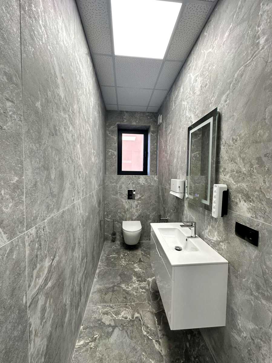 1877933034931693