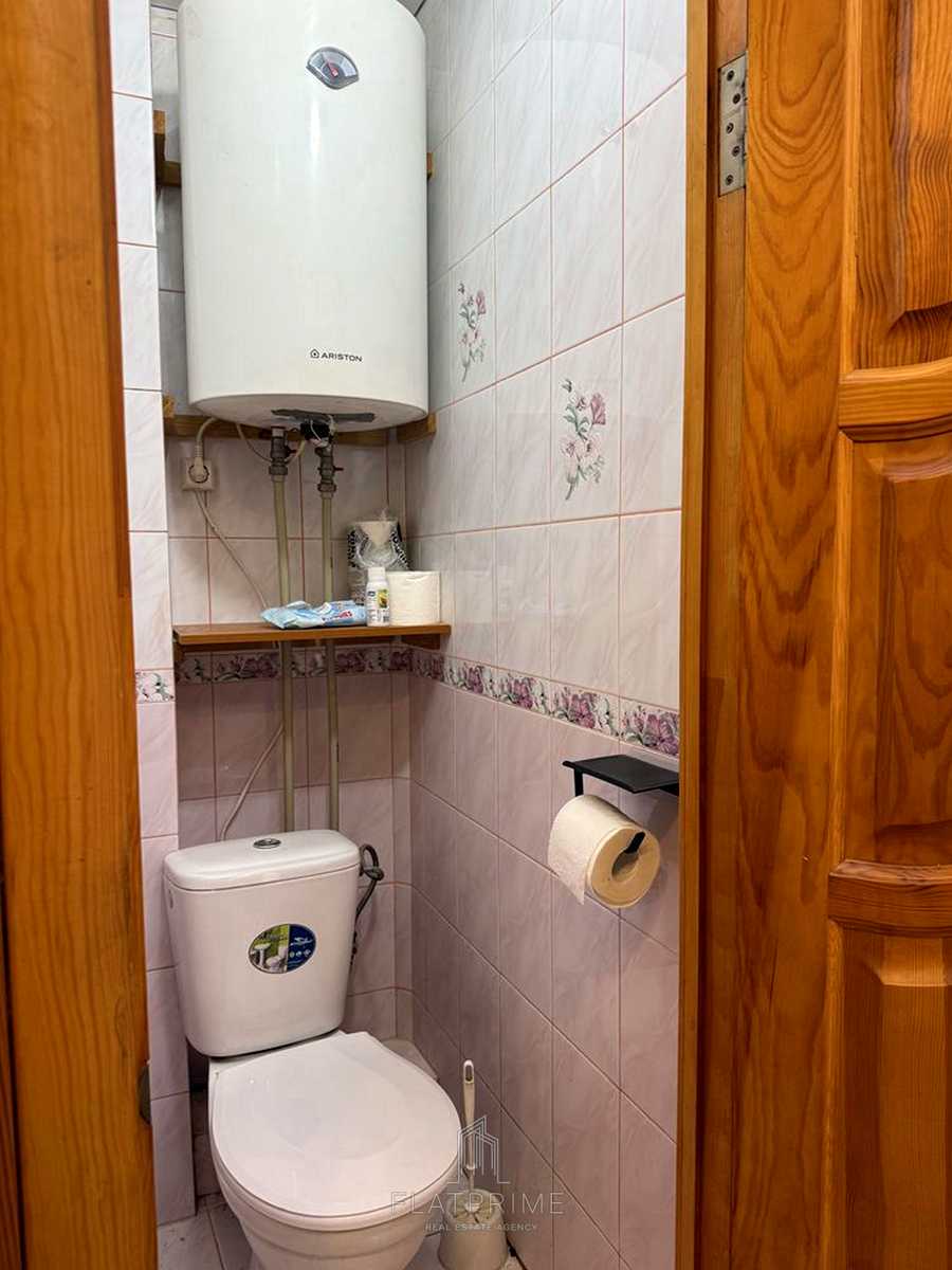 1877933537182684