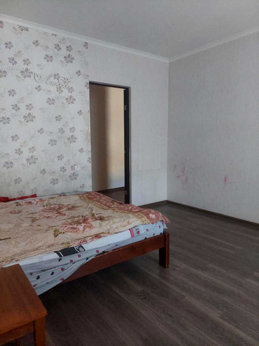 1877933544888200