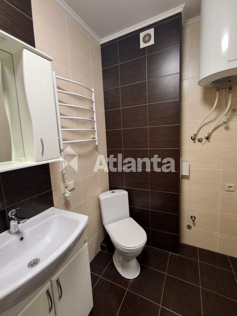 1877933843884813