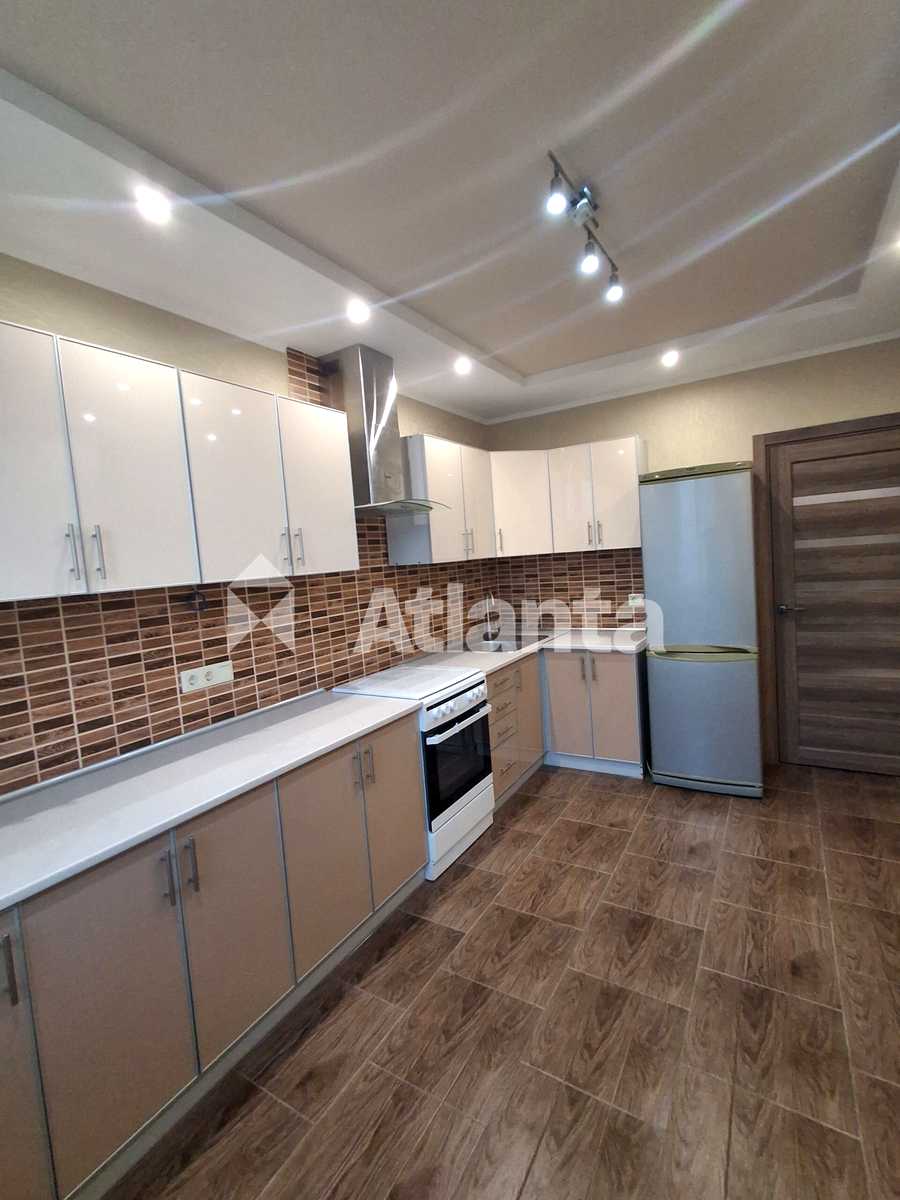 1877933845128104