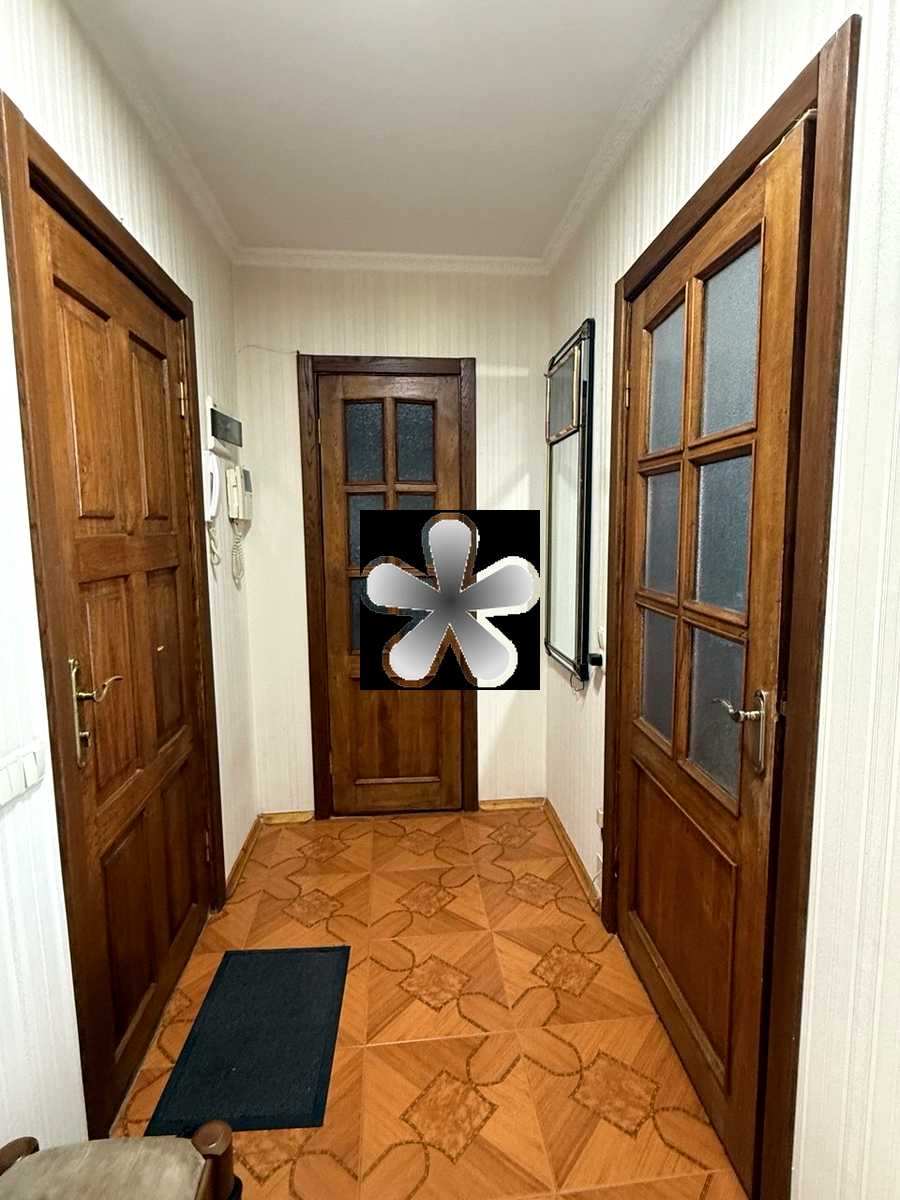 1877933963885363