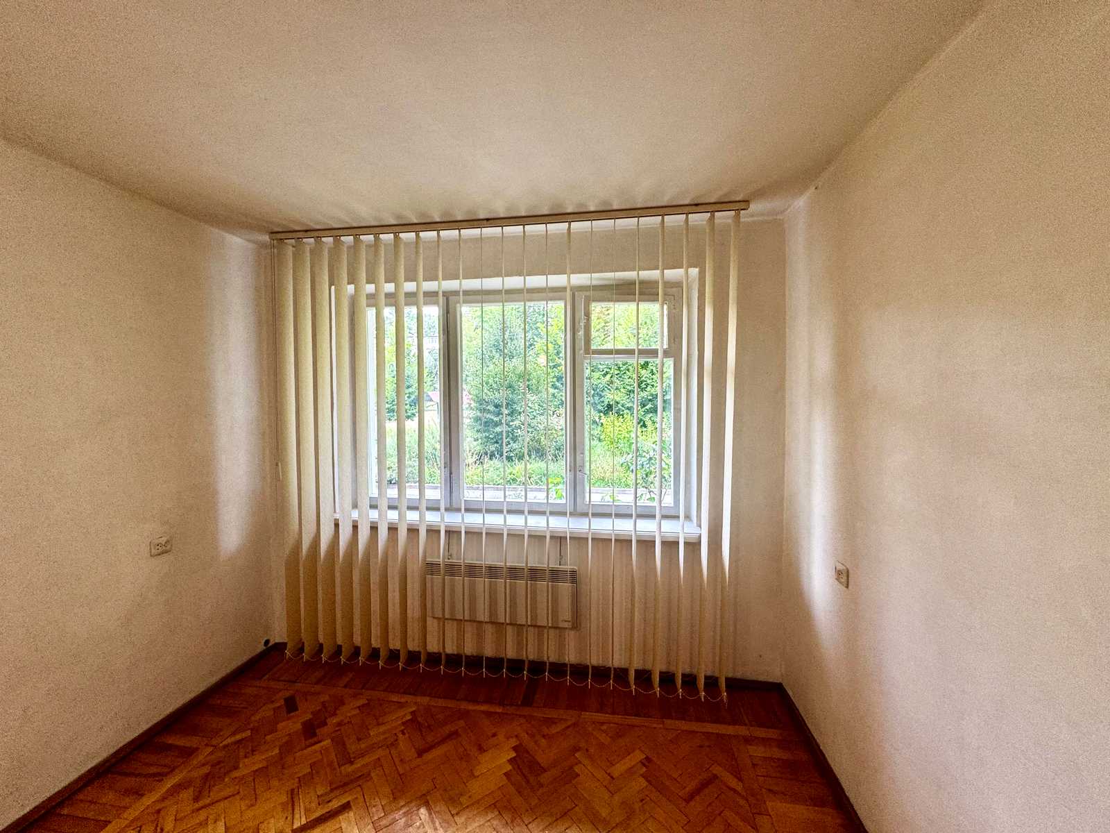 1877934384582702