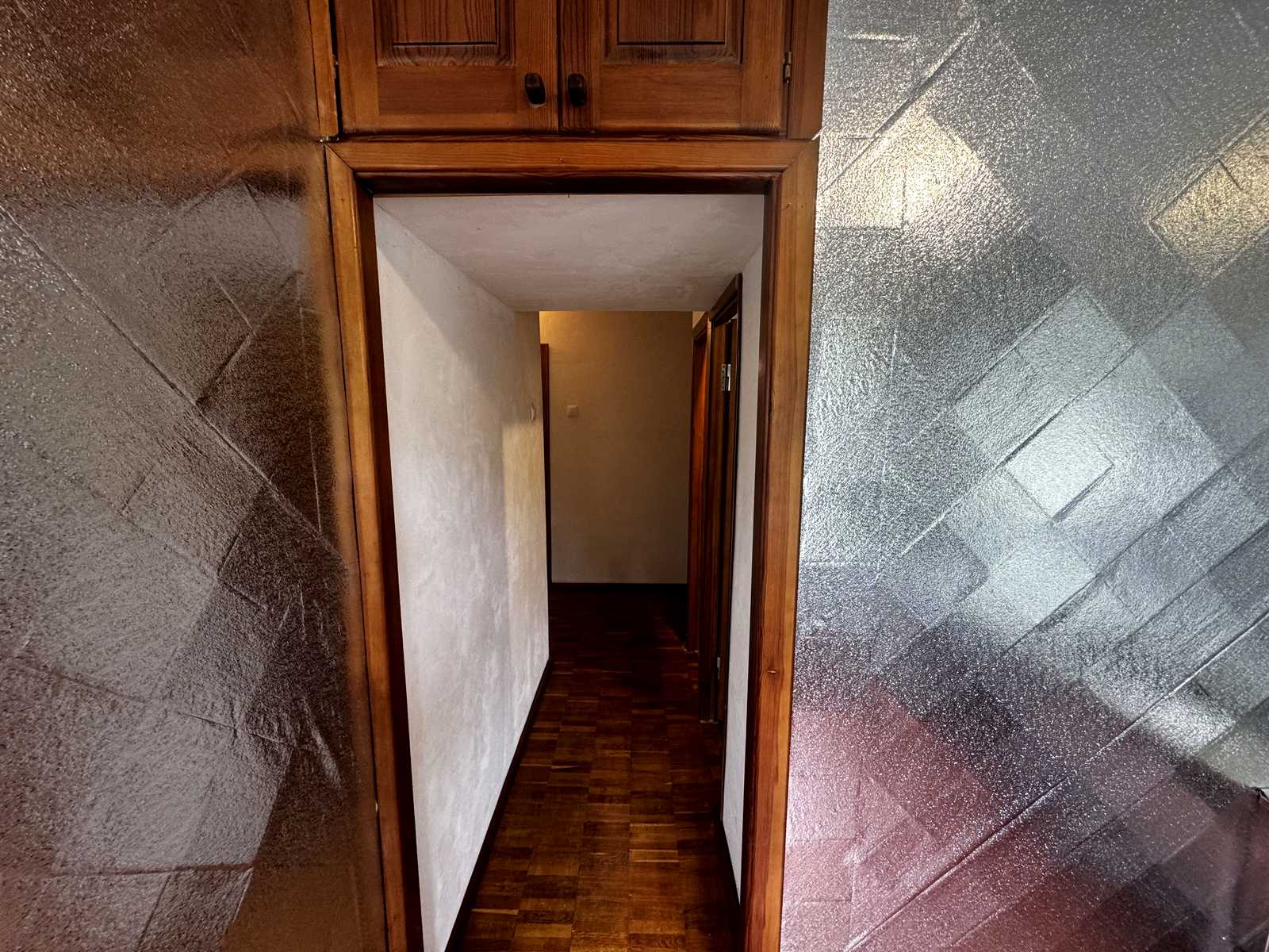 1877934388903650