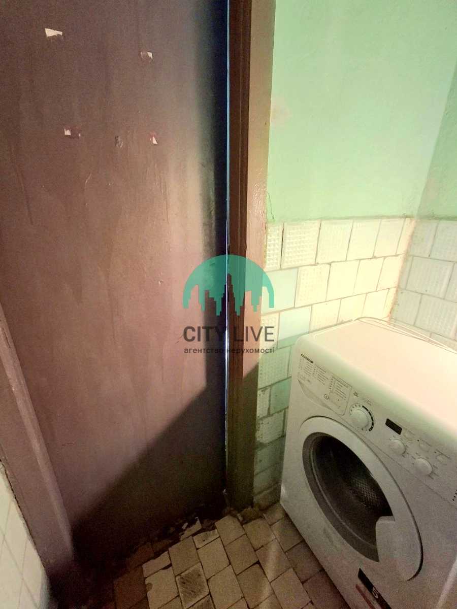 1877934472232961
