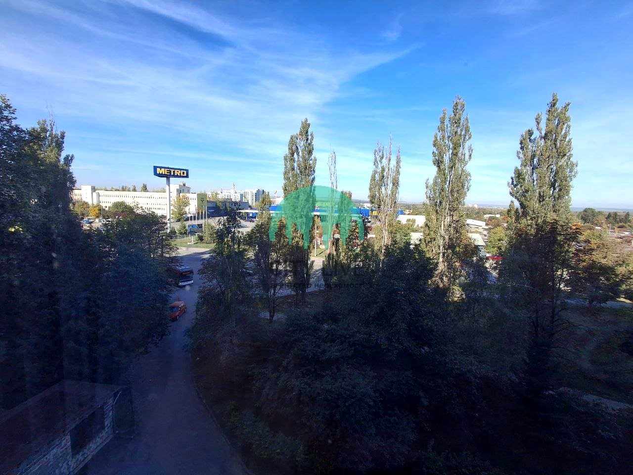 1877934474126306