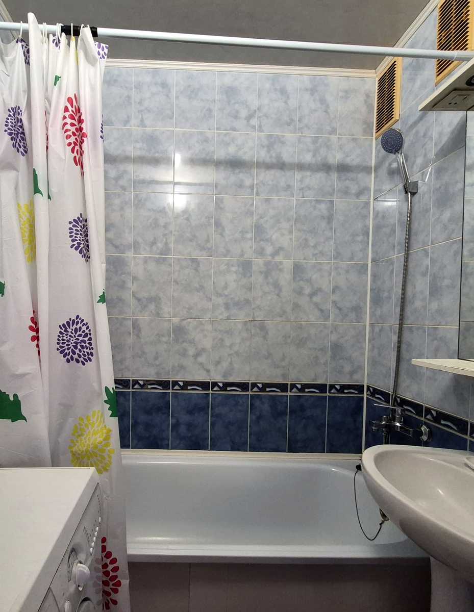 1877934516858259