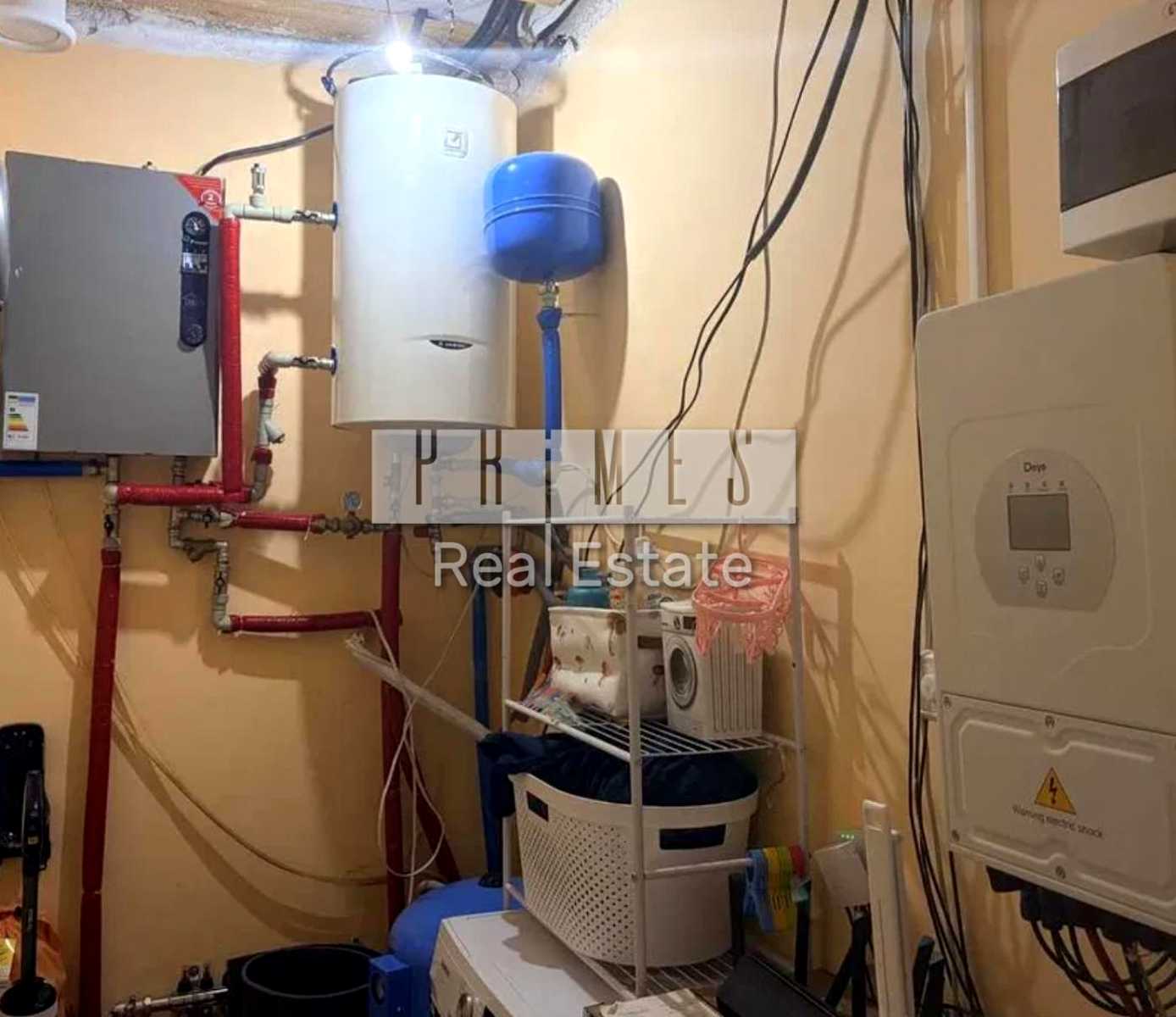 1877934544031341