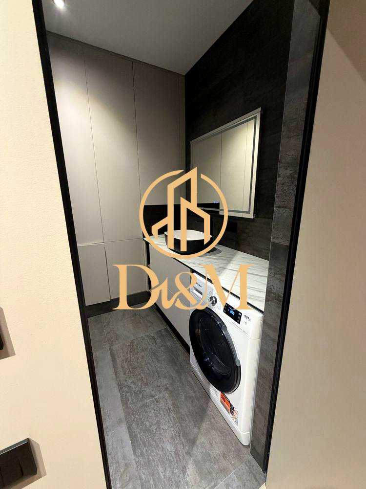1877935208655947