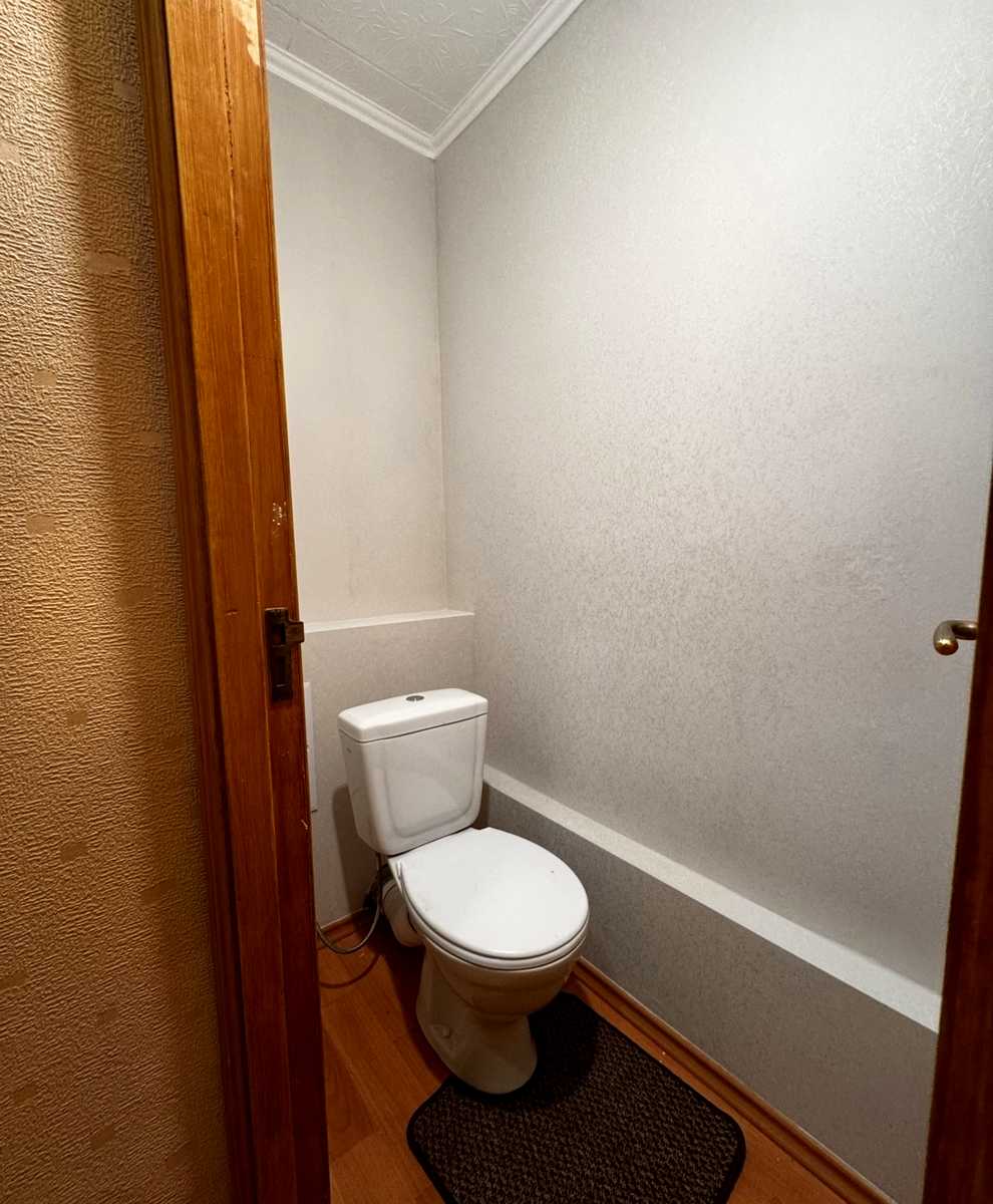 1877935305656284