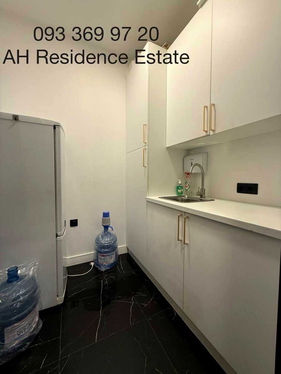 1877935543278608