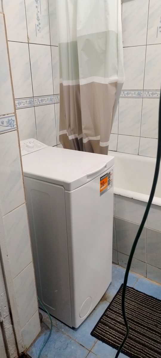 1877935776175054