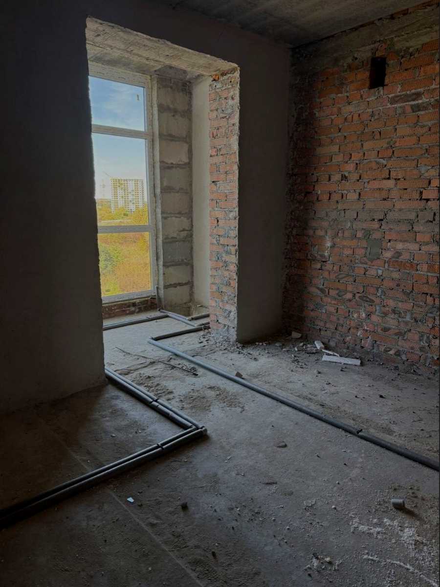 1877935855617771
