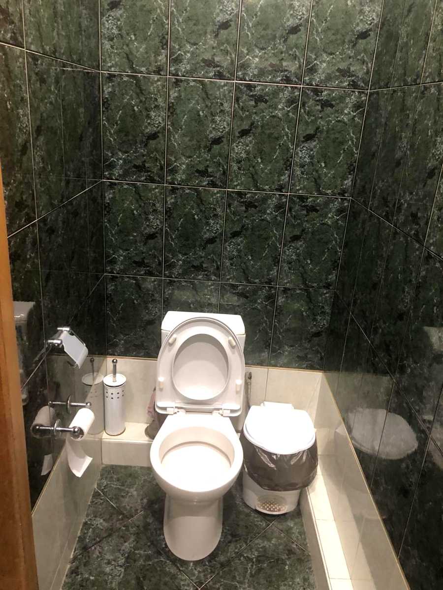 1877936530625956