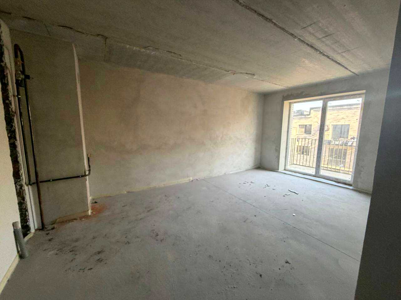 1877936876747158