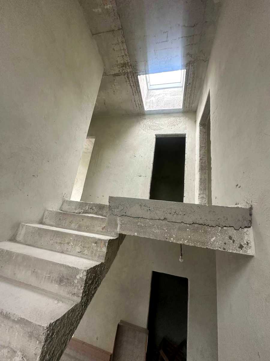 1877938703457091