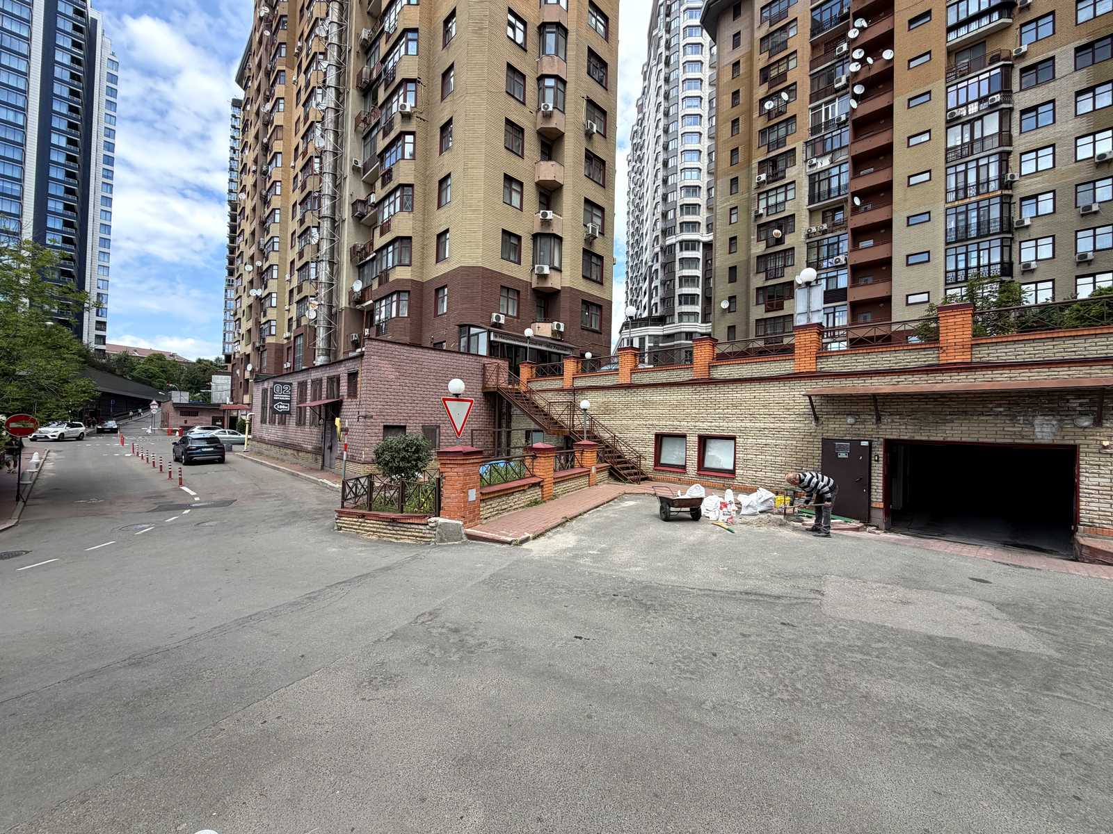 1877940422935508