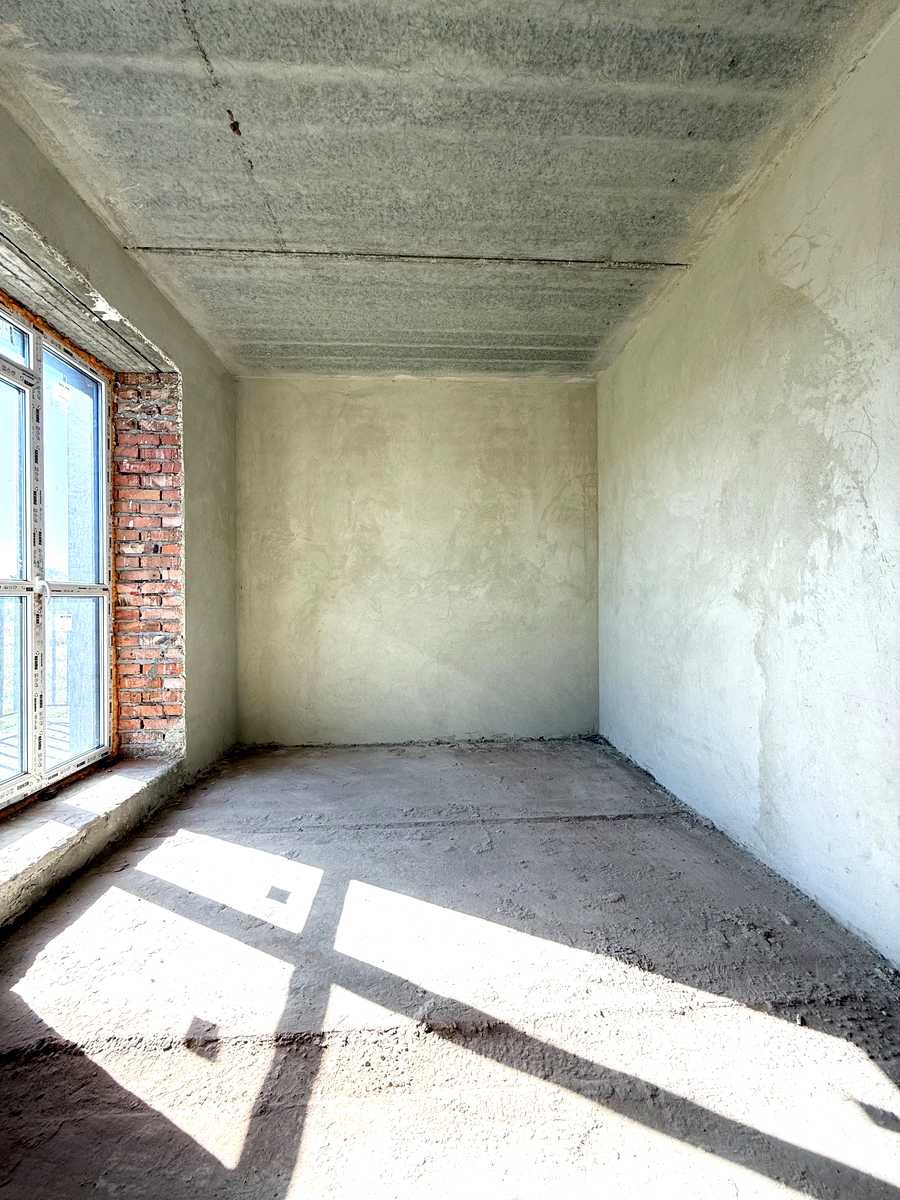 1877940882878609