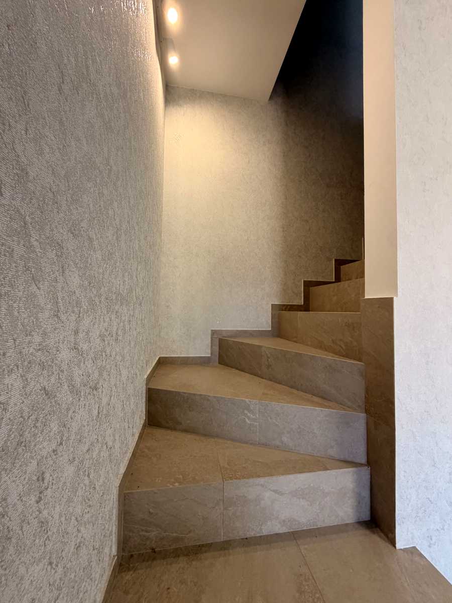1877941536701592
