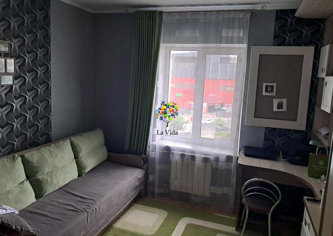 1877942261339632
