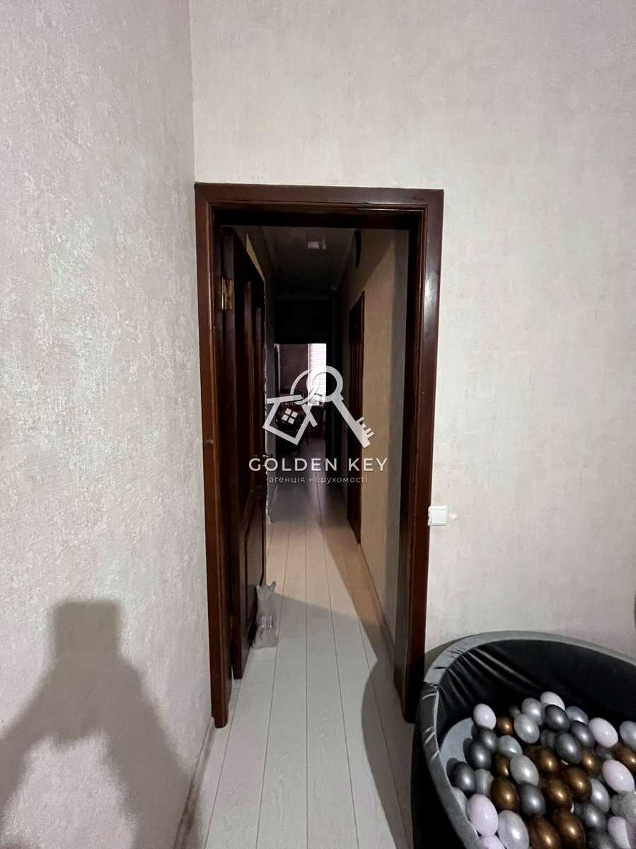 1877943311416842
