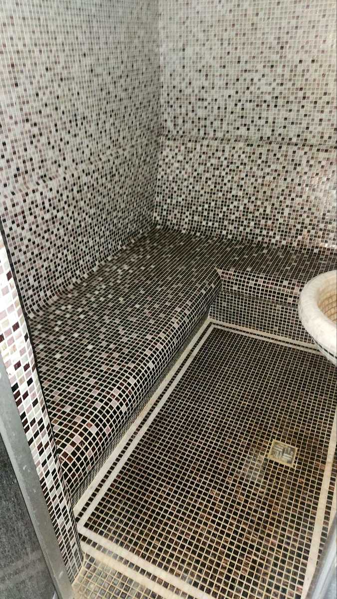 1877943566282372
