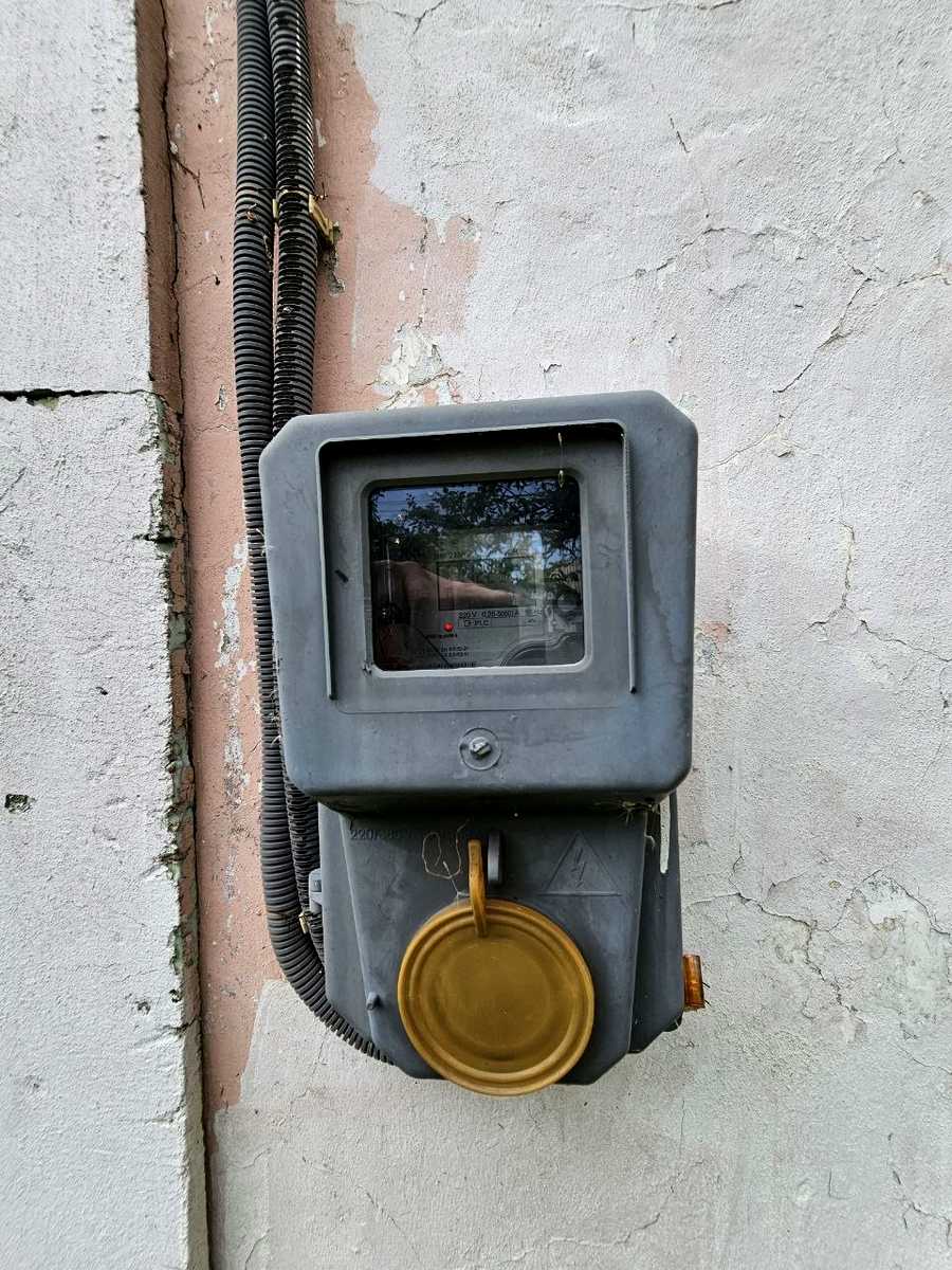 1877944216127931