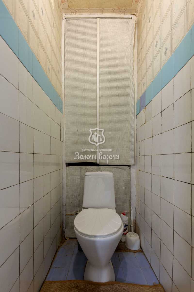 1877944217458893