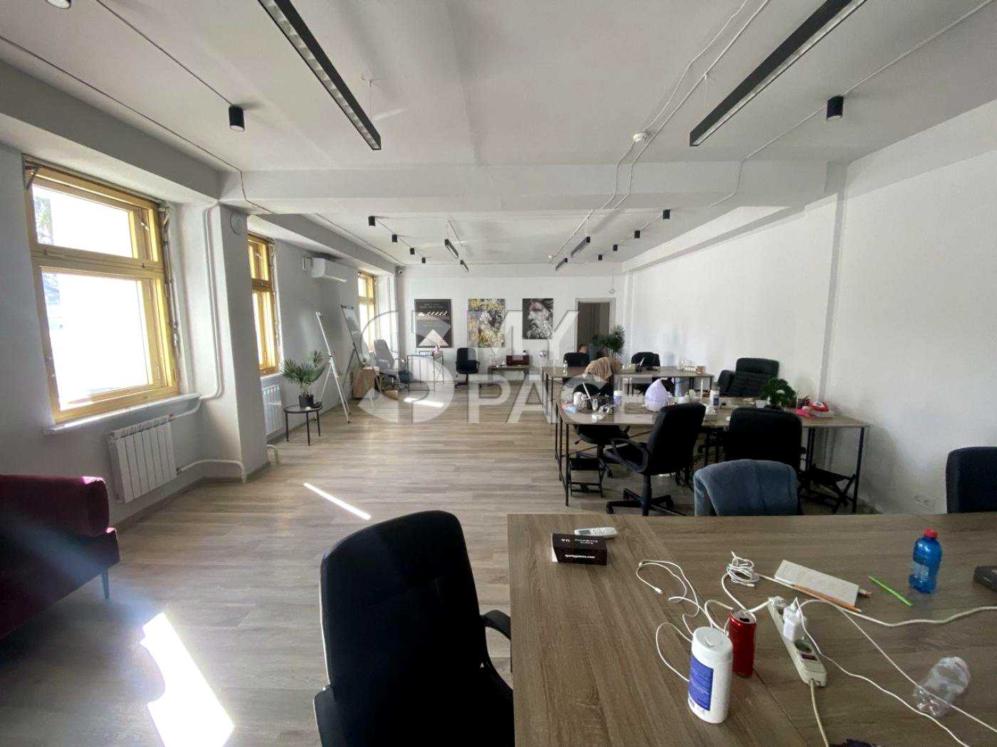 1877944495136694