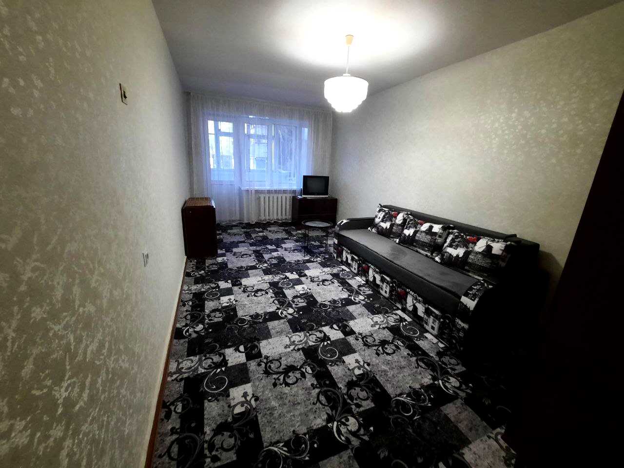 1877944861757042