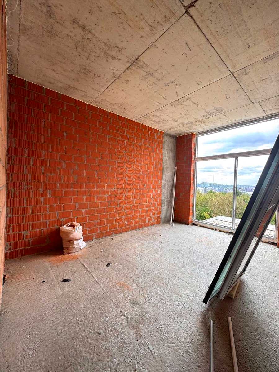 1877944908460641