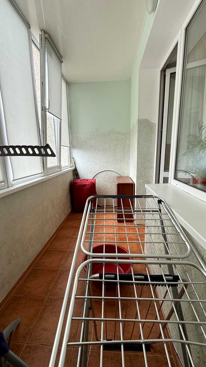 1877944959453120