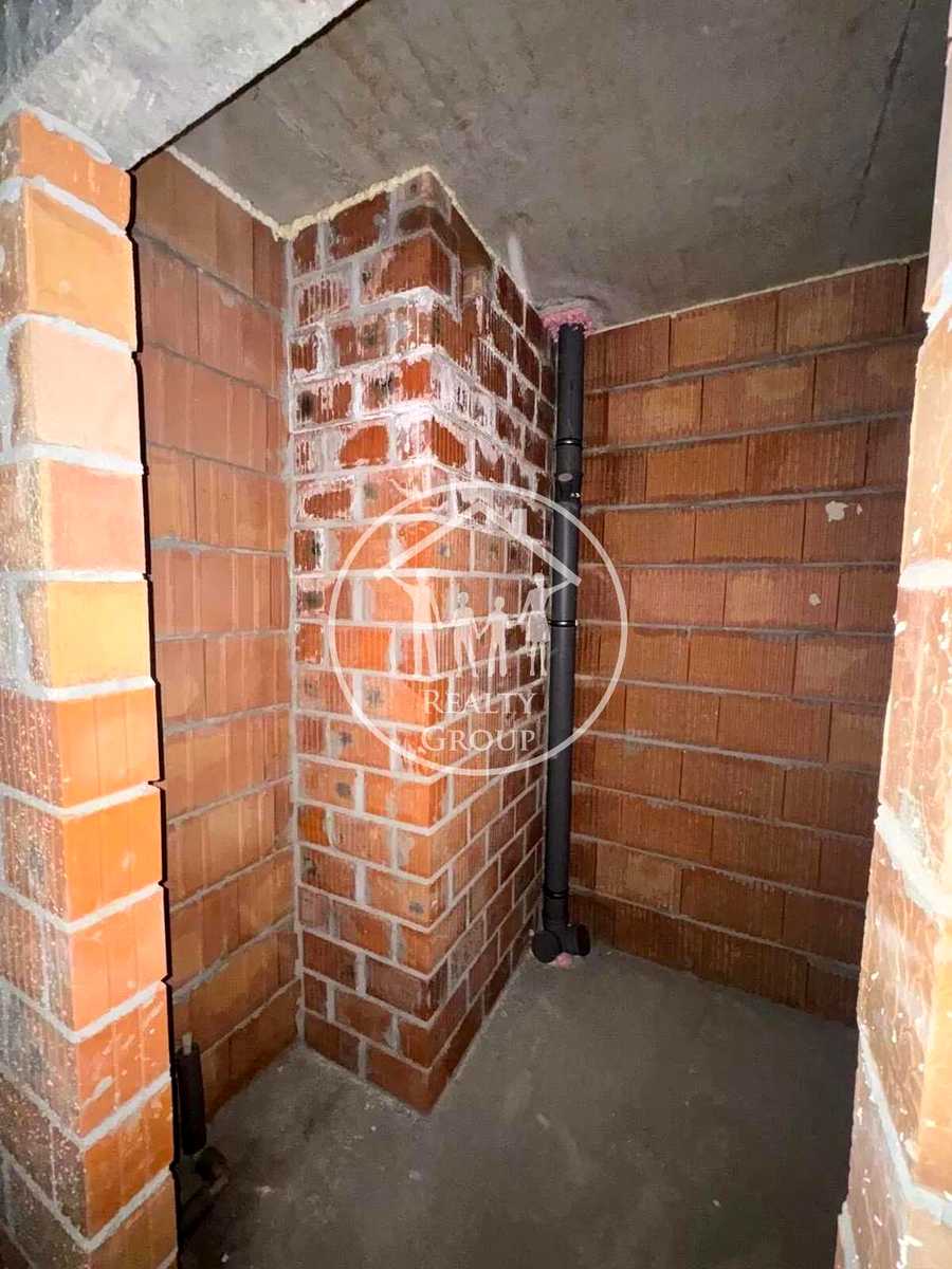 1877946156640159