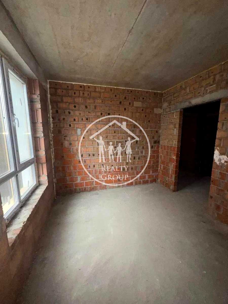 1877946157405647