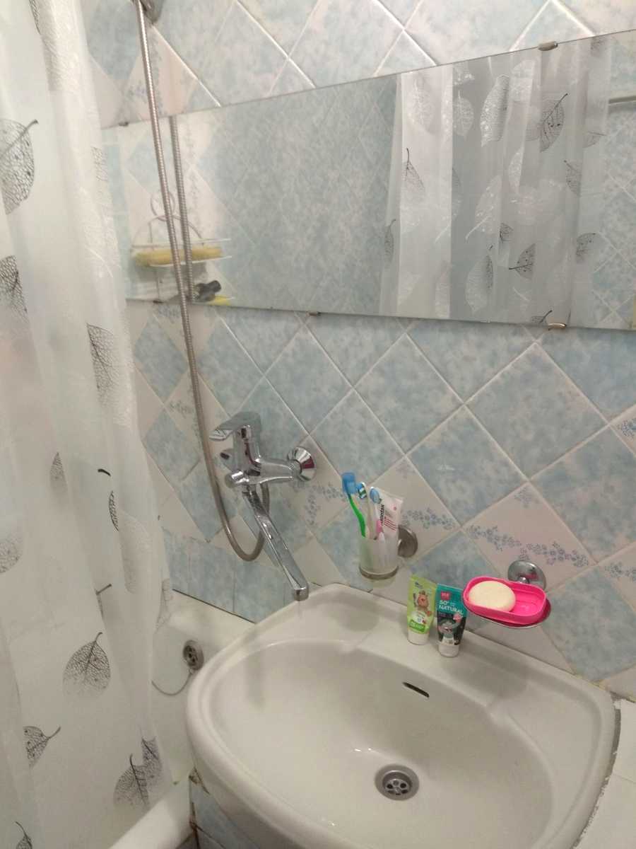 1877946281836175