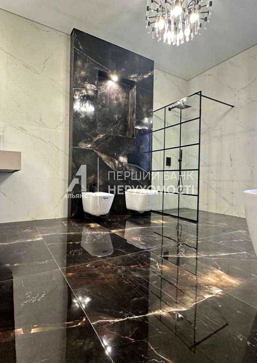 1877946562776651.jpg