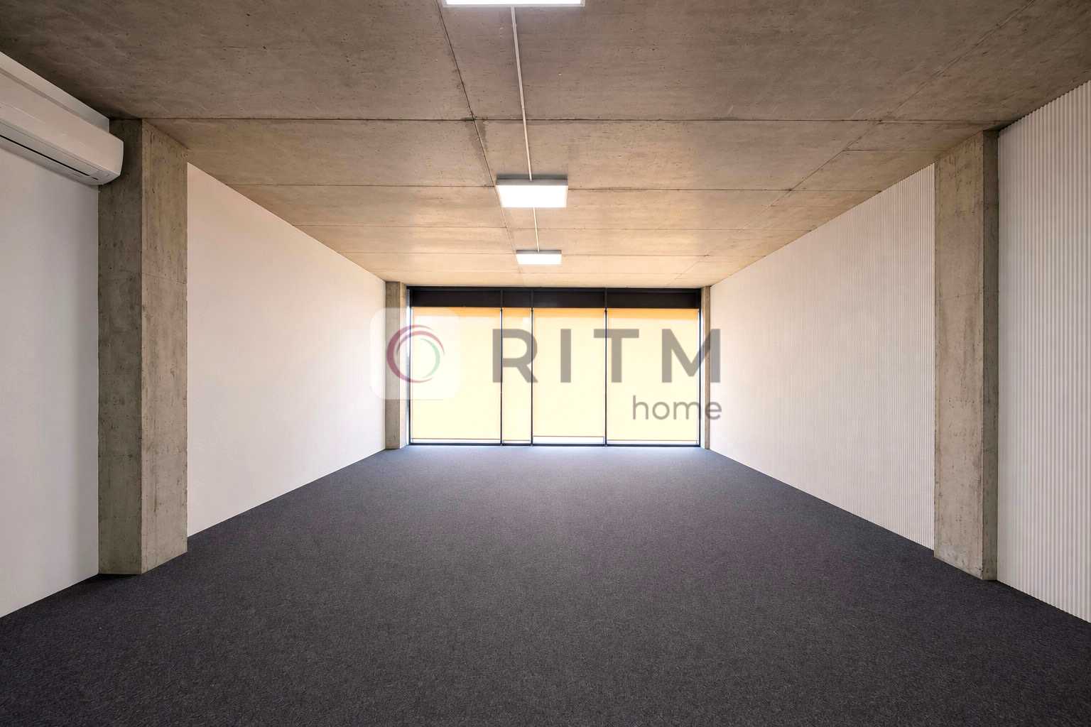 1877947977185192