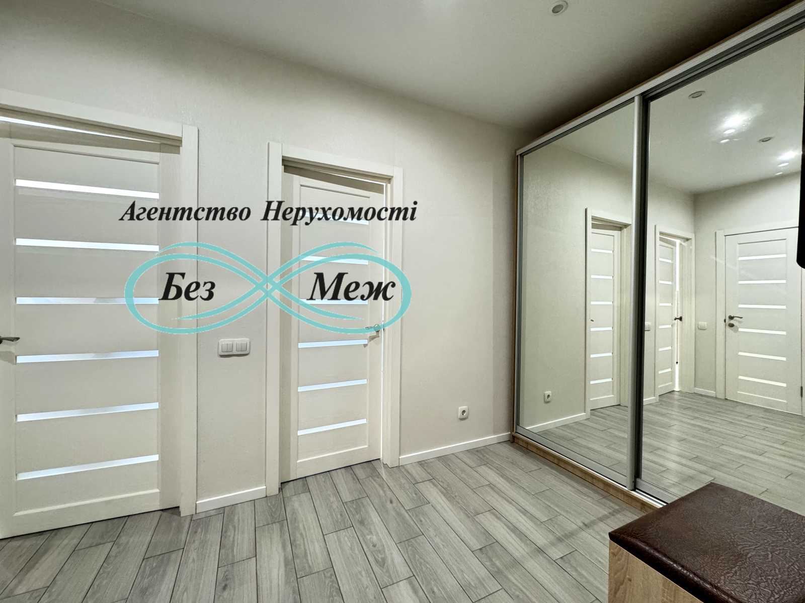 1877948399268075