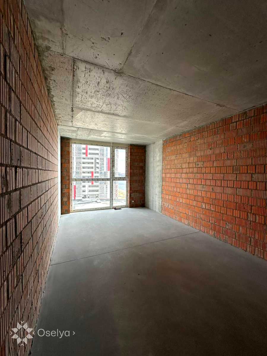 1877948809505282